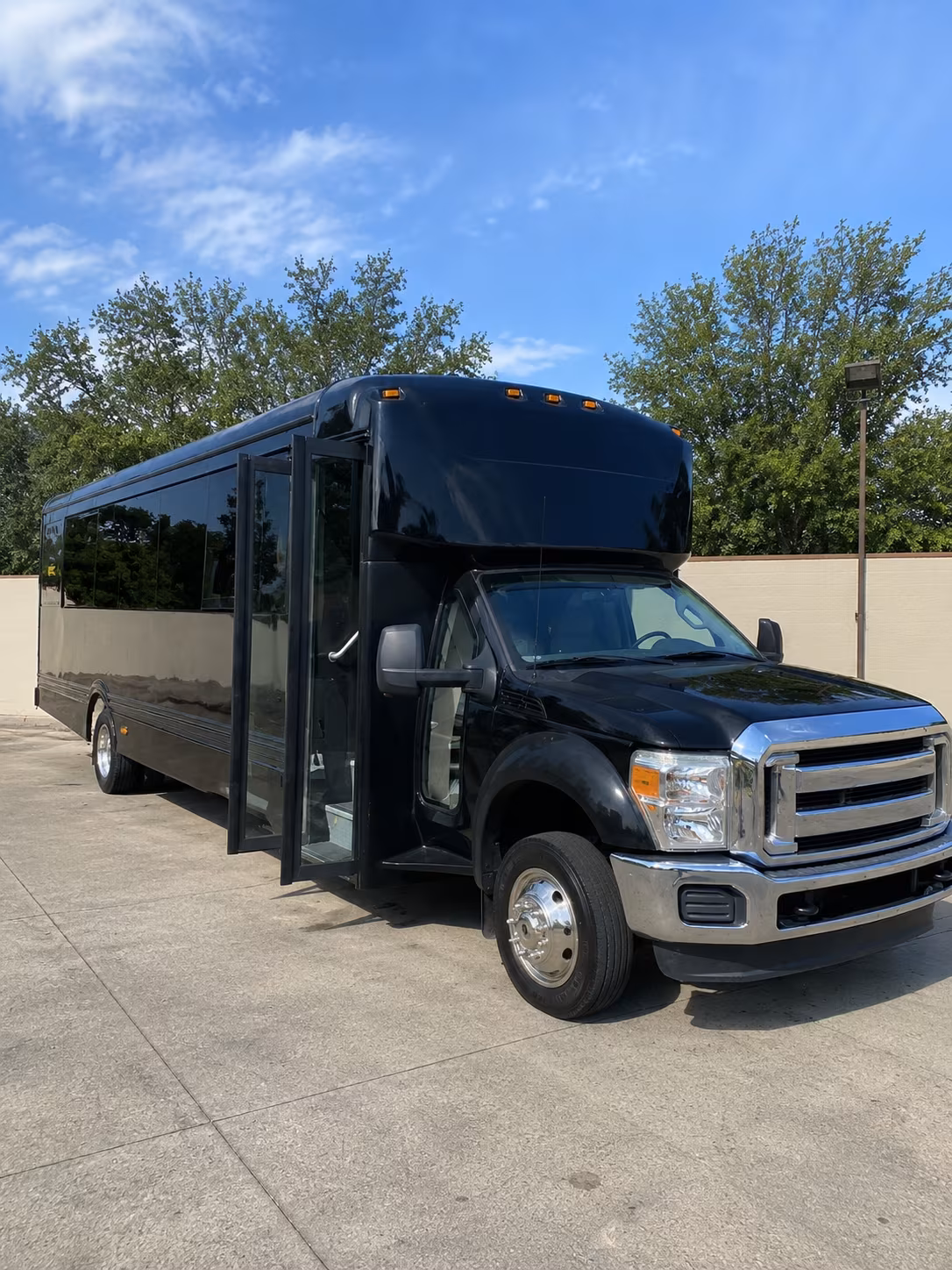 bronx 20 passenger party bus