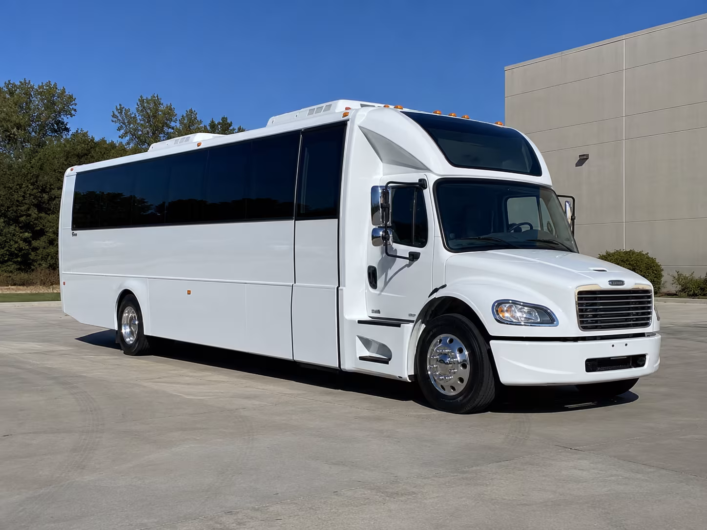 bronx 28 passenger party bus