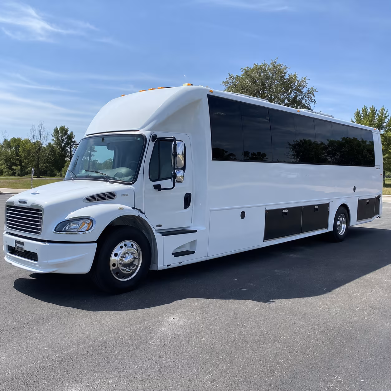 queens 40 passenger party bus
